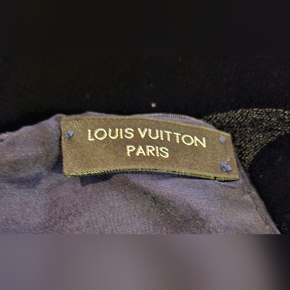 Louis Vuitton unisex silk and velvet scarf - Picture 10 of 11